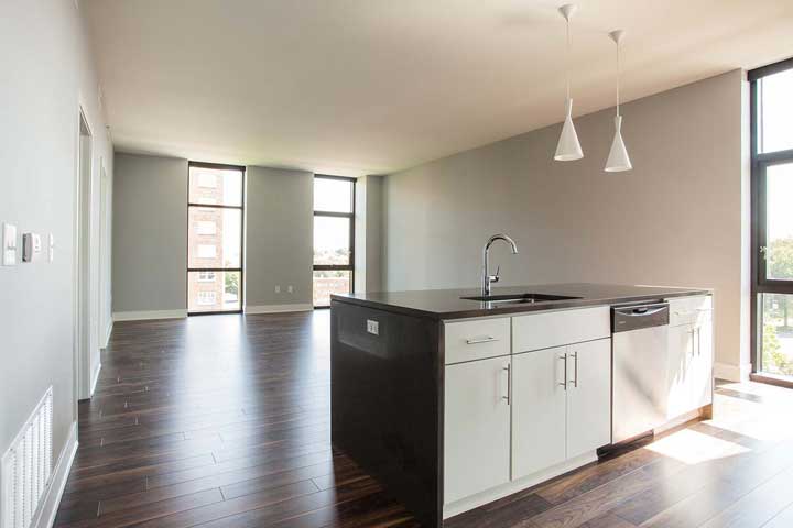 Photo of 1,925 apartment