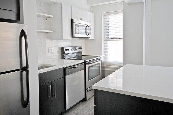 Photo of 1,610 apartment