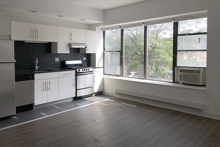 Photo of 1,395 apartment
