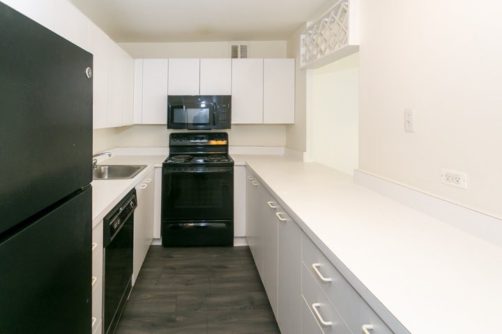 Photo of 2,290 apartment