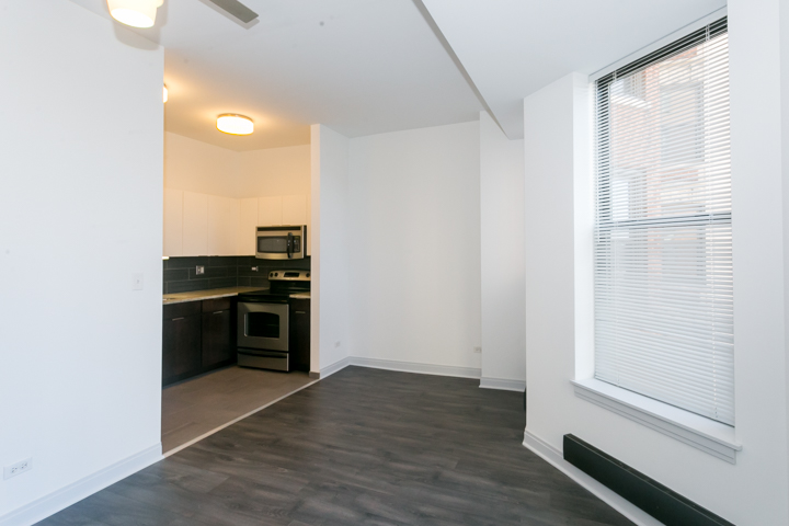 Photo of 1,860 apartment