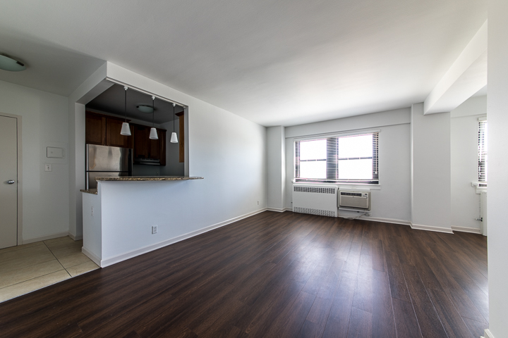 Photo of 1,195 apartment