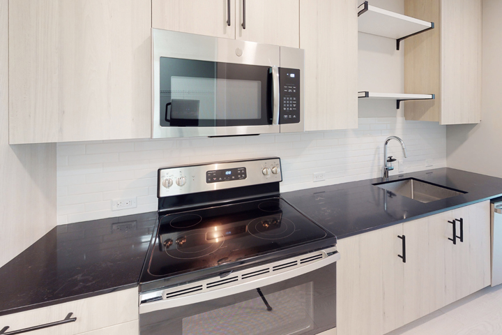 Photo of 1,395 apartment