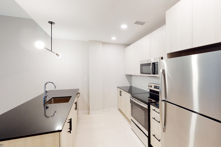 Photo of 1,545 apartment