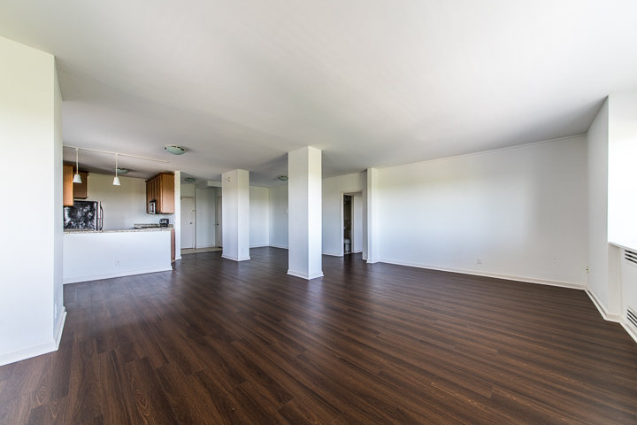 Photo of 2,015 apartment