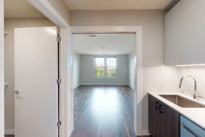 Photo of 1,015 apartment