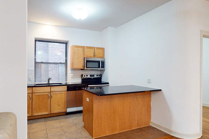 Photo of 2,595 apartment