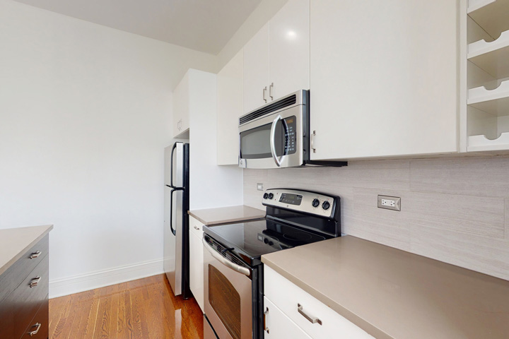 Photo of 1,800 apartment