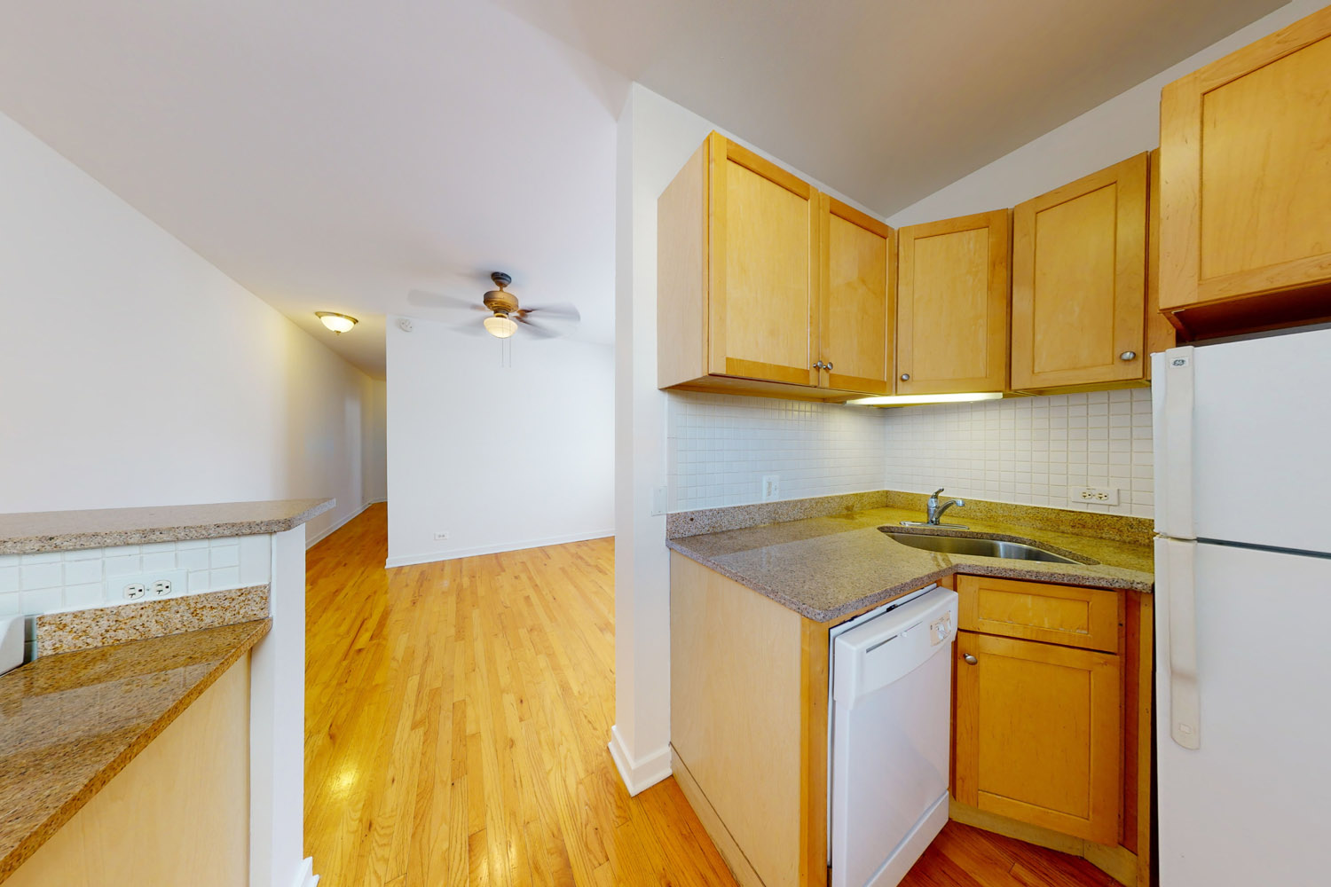 Photo of 1,980 apartment