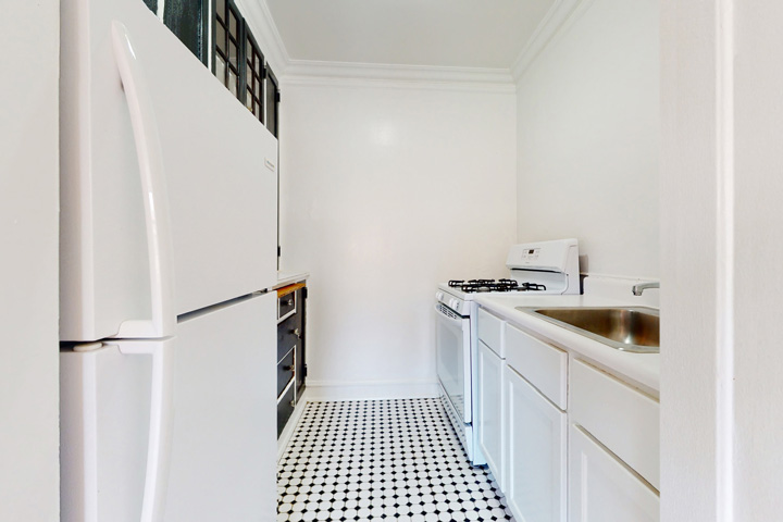 Photo of 1,420 apartment