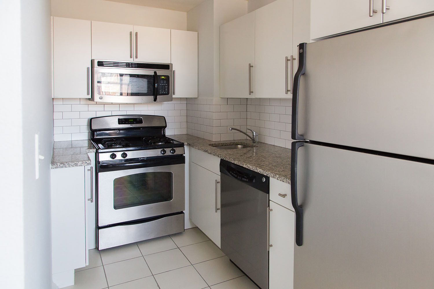 Photo of 799 apartment