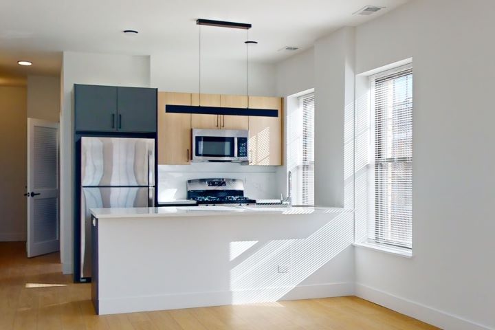 Photo of 3,795 apartment