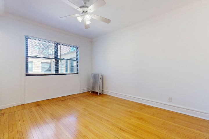 Photo of 1,155 apartment