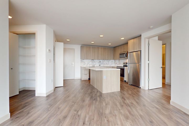 Photo of 3,425 apartment