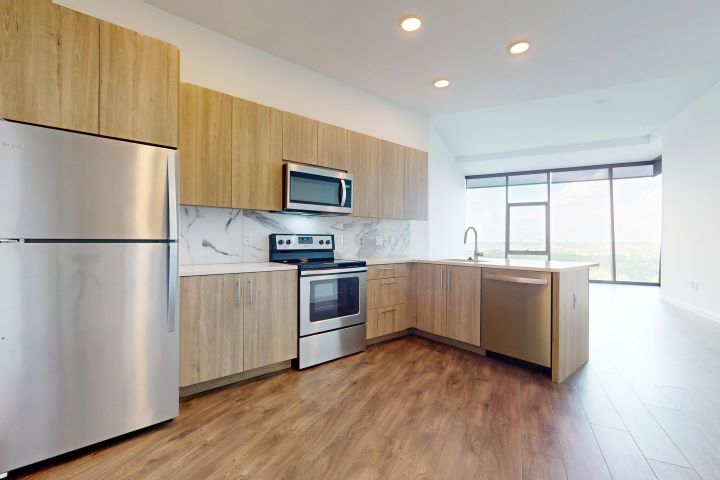 Photo of 2,880 apartment