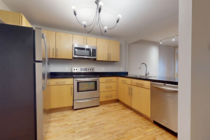 Photo of 1,750 apartment