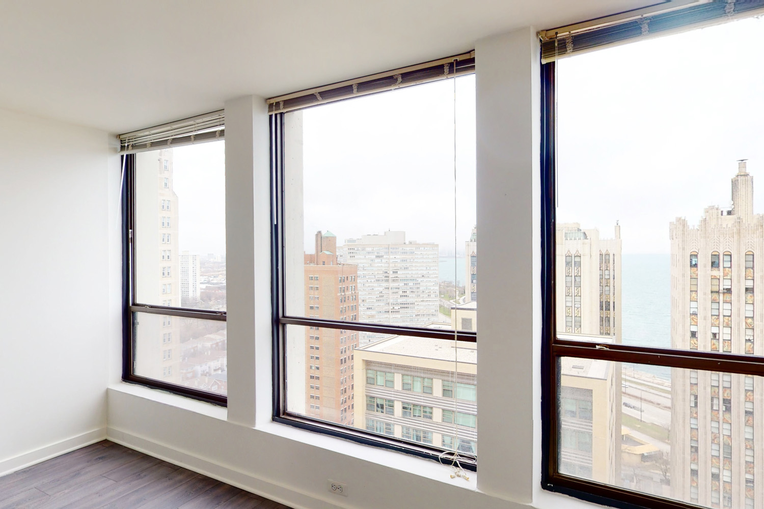 Photo of 1,860 apartment