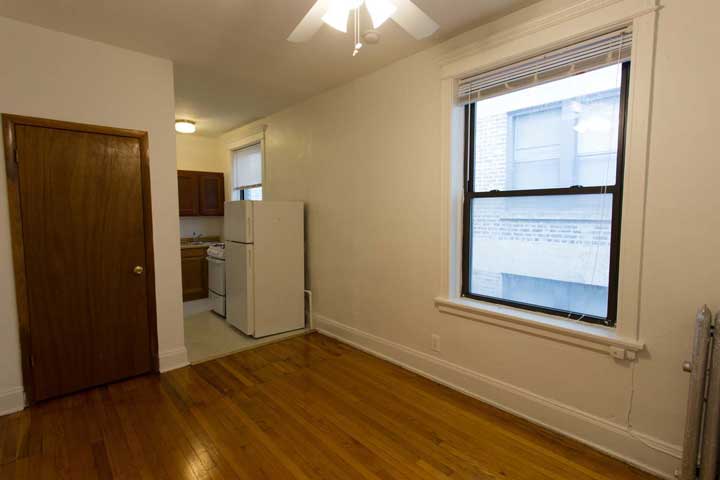 Photo of 1,075 apartment